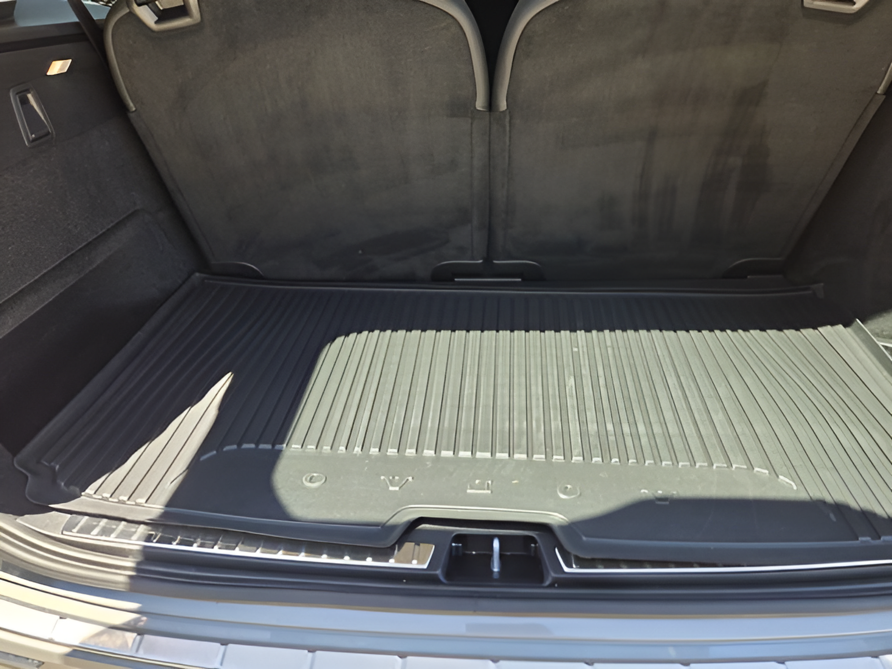 Used 2025 Volvo XC90 B6 Plus w/ Protection Package Premier AWD/4WD image 33