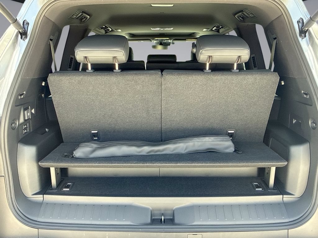 New 2026 Lexus LX 700h F Sport AWD/4WD image 13