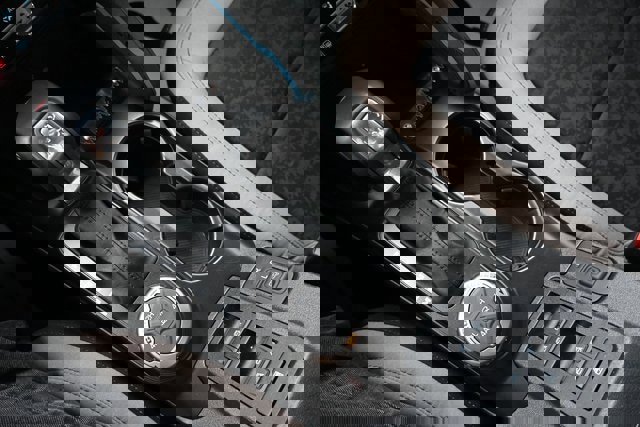 Used 2023 Ford Bronco Wildtrak image 29