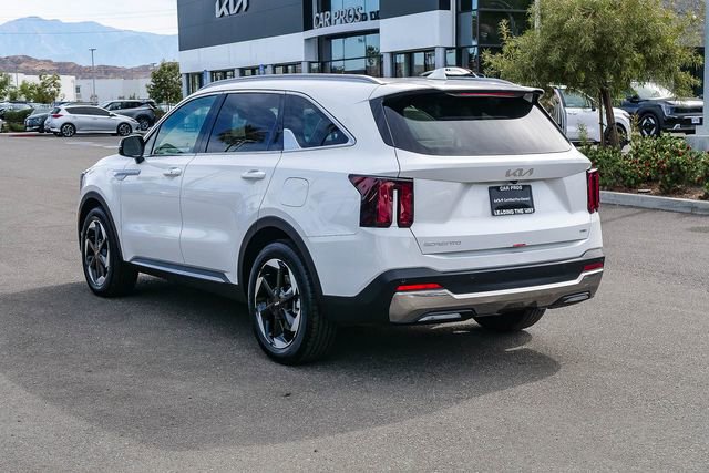 Certified 2025 Kia Sorento EX w/ EX Panoramic Sunroof Package AWD/4WD image 5