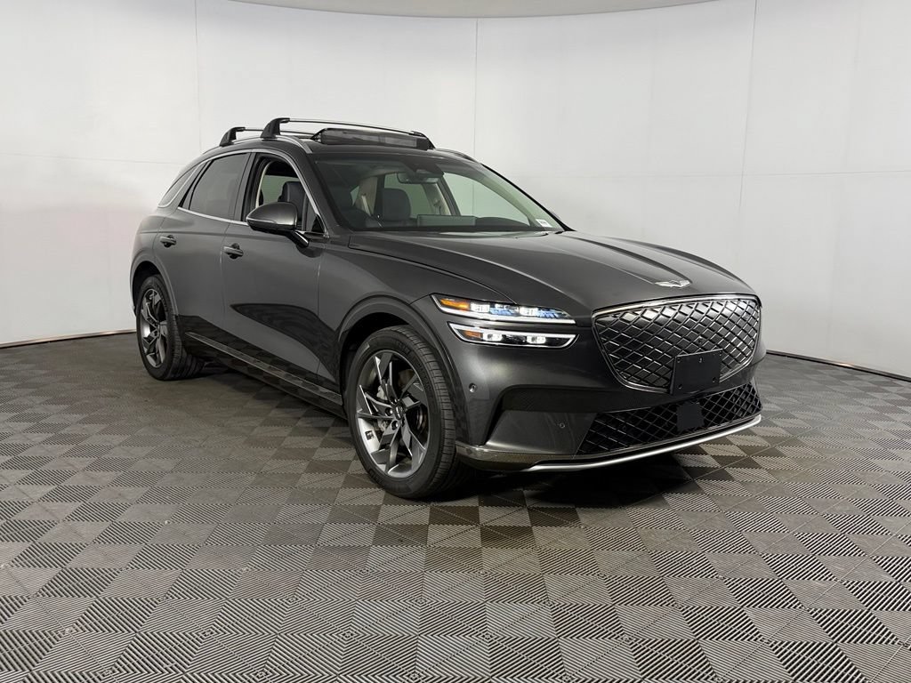 Used 2025 Genesis Electrified GV70 AWD/4WD image 4