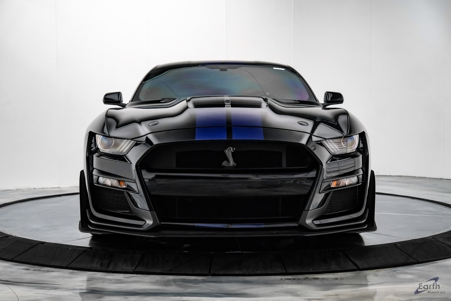 Used 2020 Ford Mustang Shelby GT500 w/ Carbon Fiber Track Pack image 25