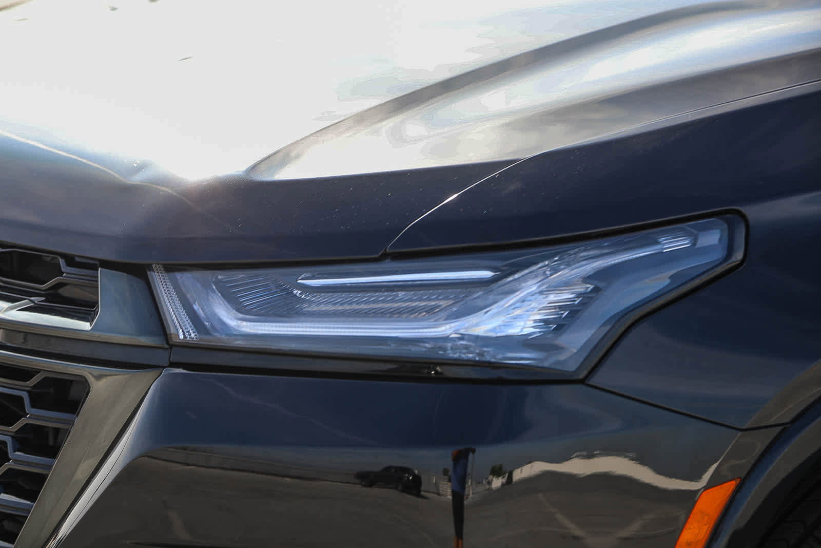 Used 2023 Chevrolet Traverse Premier w/ Redline Edition image 8