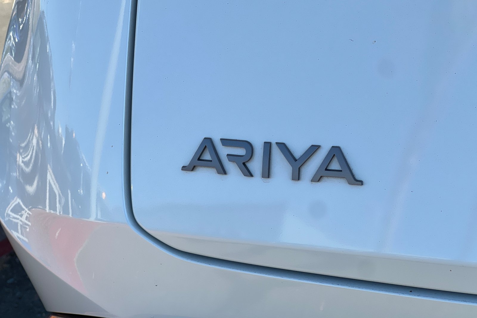 Certified 2023 Nissan Ariya FWD image 34
