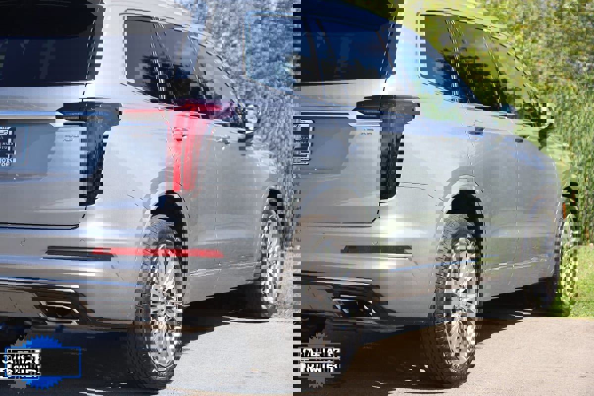 Used 2023 Cadillac XT6 Premium Luxury image 60