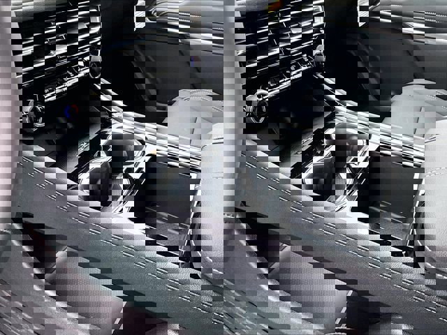 New 2026 Chevrolet Traverse LT w/ Sun and Wheel Package image 13