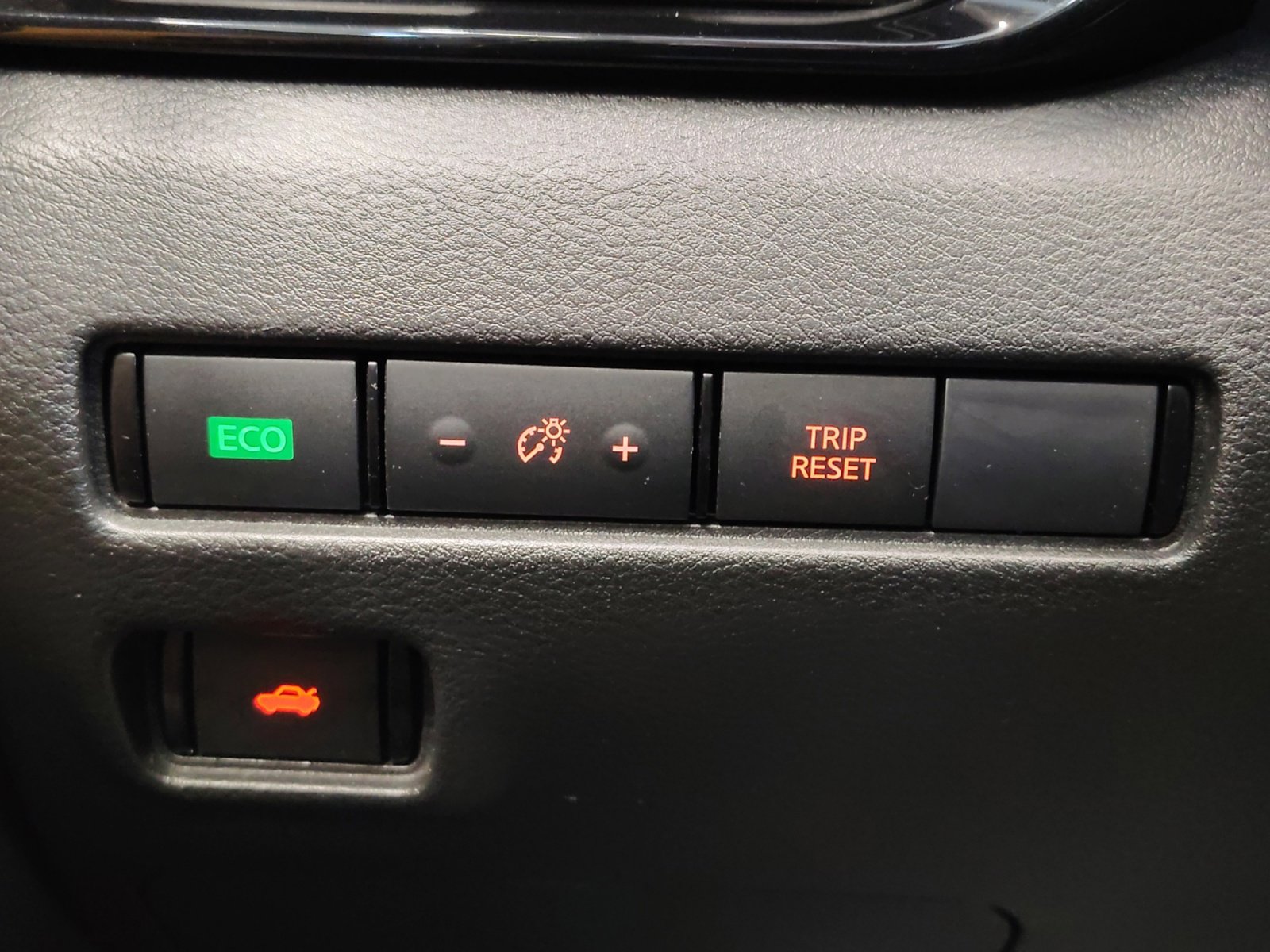 Used 2022 Nissan Sentra SV w/ SV Premium Package image 27