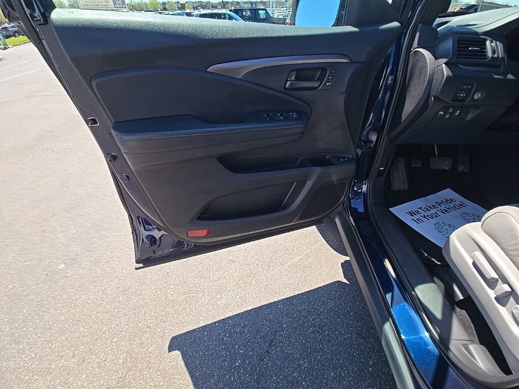 Certified 2023 Honda Passport EX-L image 13