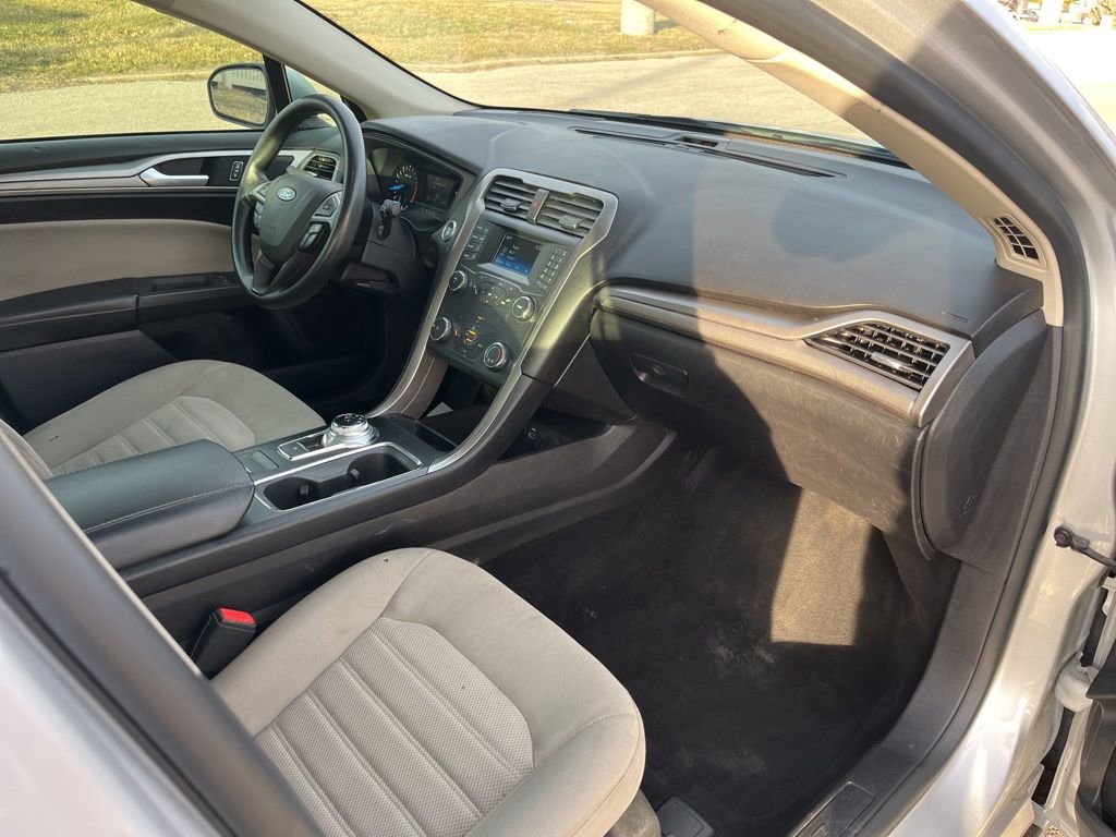 Used 2019 Ford Fusion S image 21