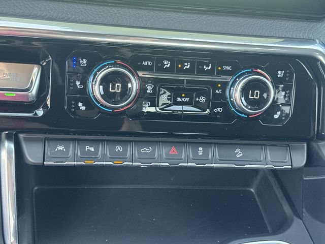 Used 2025 GMC Sierra 1500 Denali w/ Technology Package AWD/4WD image 18