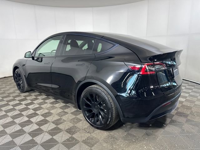 Used 2021 Tesla Model Y Long Range image 5