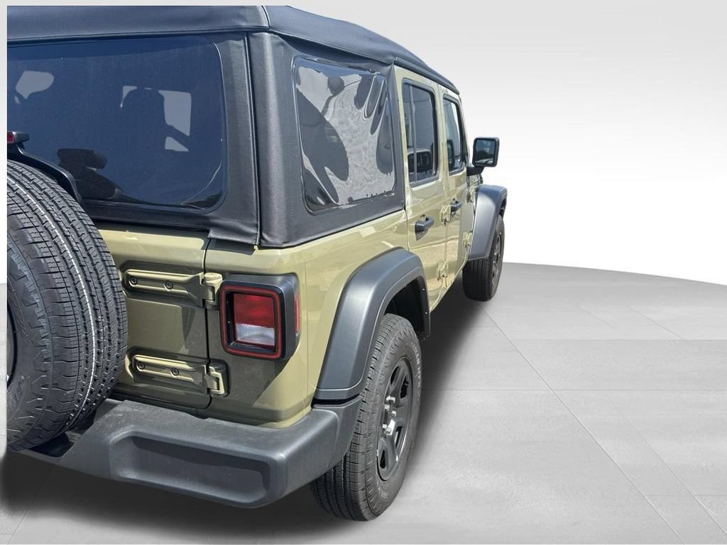 Used 2025 Jeep Wrangler Unlimited Sport AWD/4WD image 29