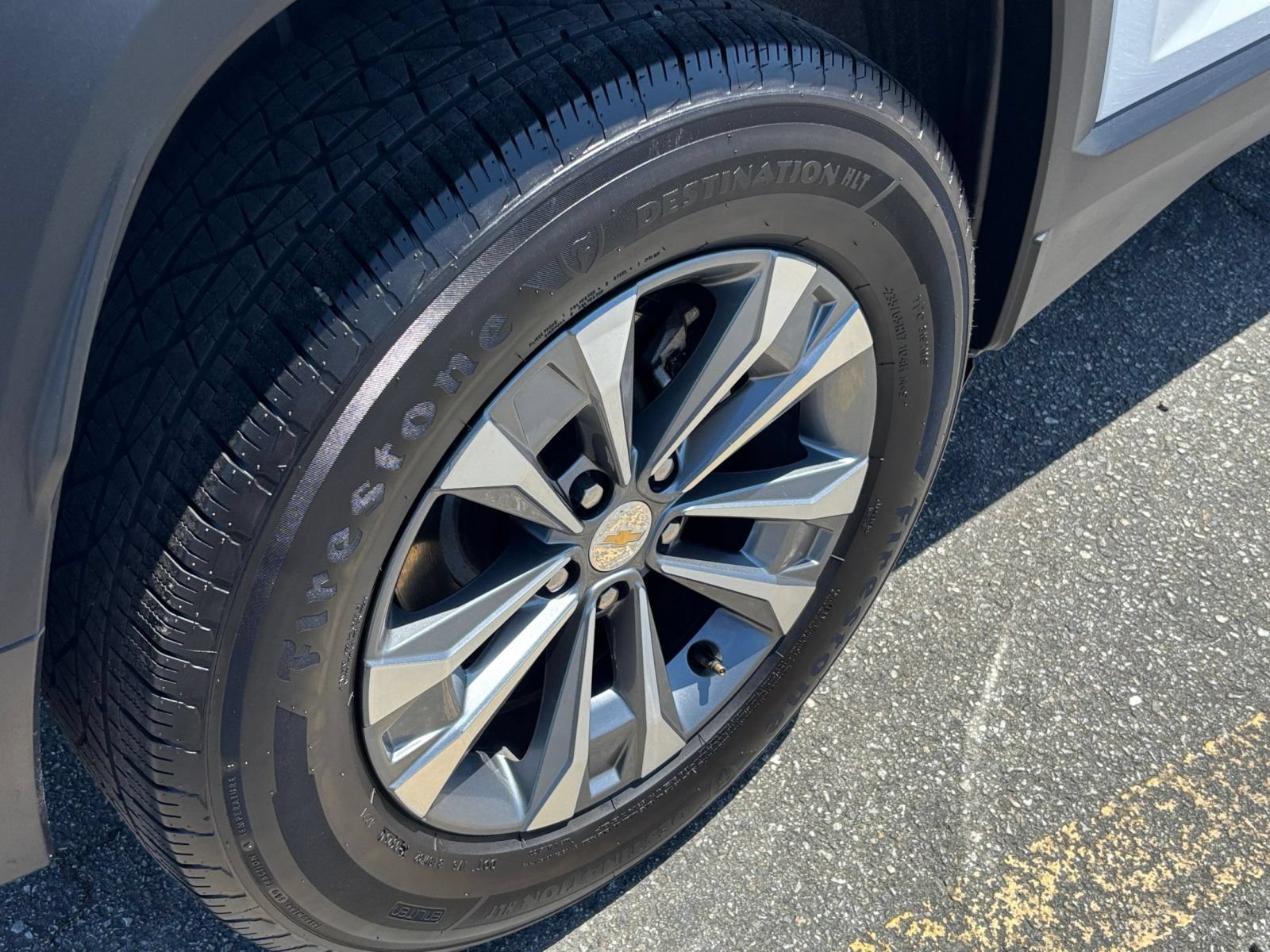 Used 2025 Chevrolet Equinox LT FWD image 30