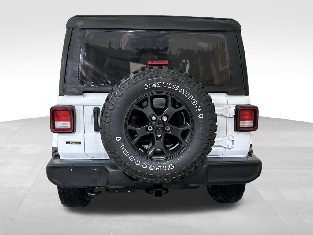 Used 2023 Jeep Wrangler Sport image 4