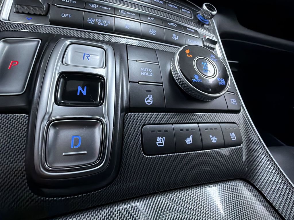 Used 2022 Hyundai Santa Fe Limited image 9