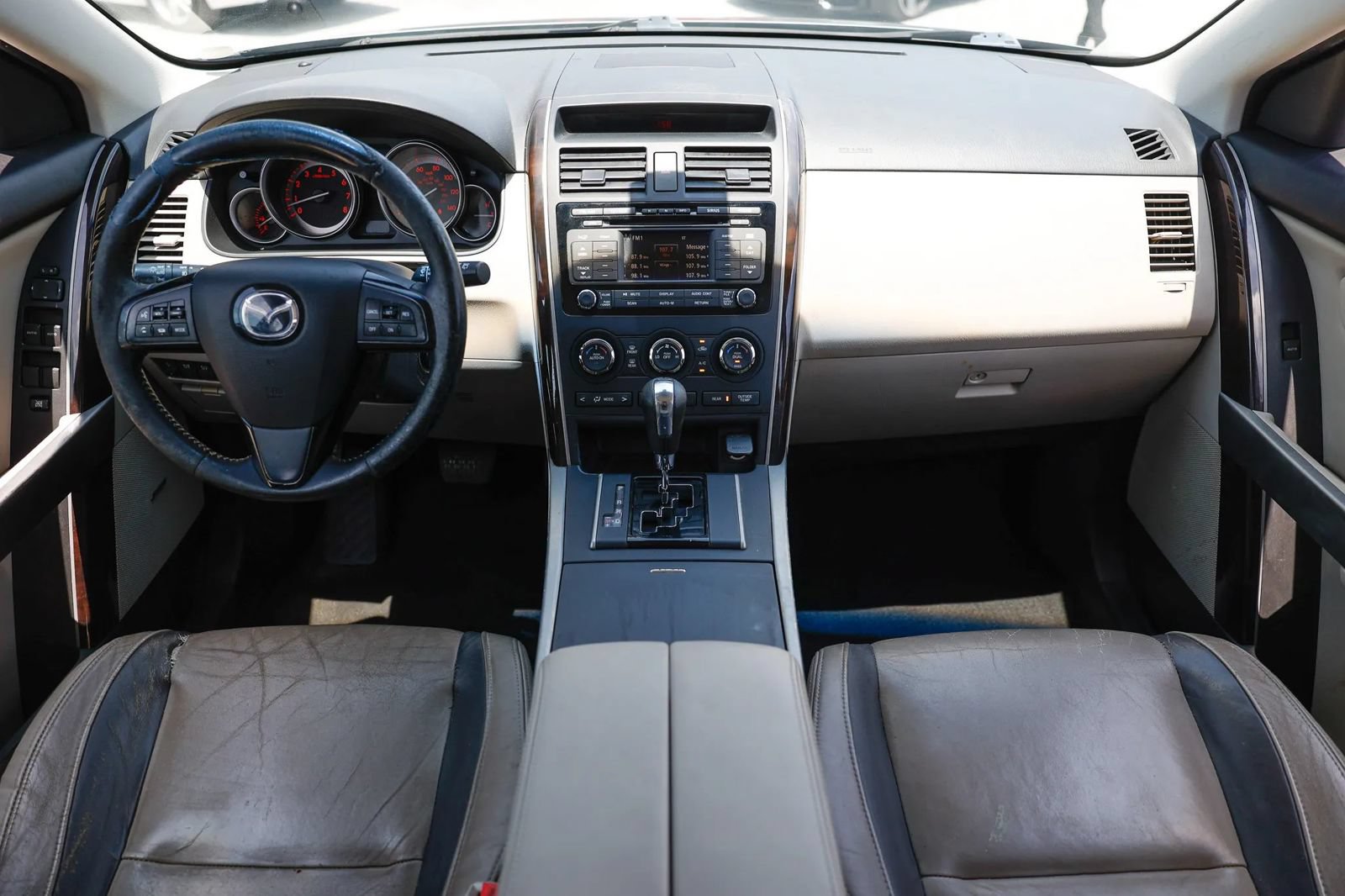 Used 2011 MAZDA CX-9 Grand Touring w/ Moonroof & Bose Audio Pkg FWD image 2