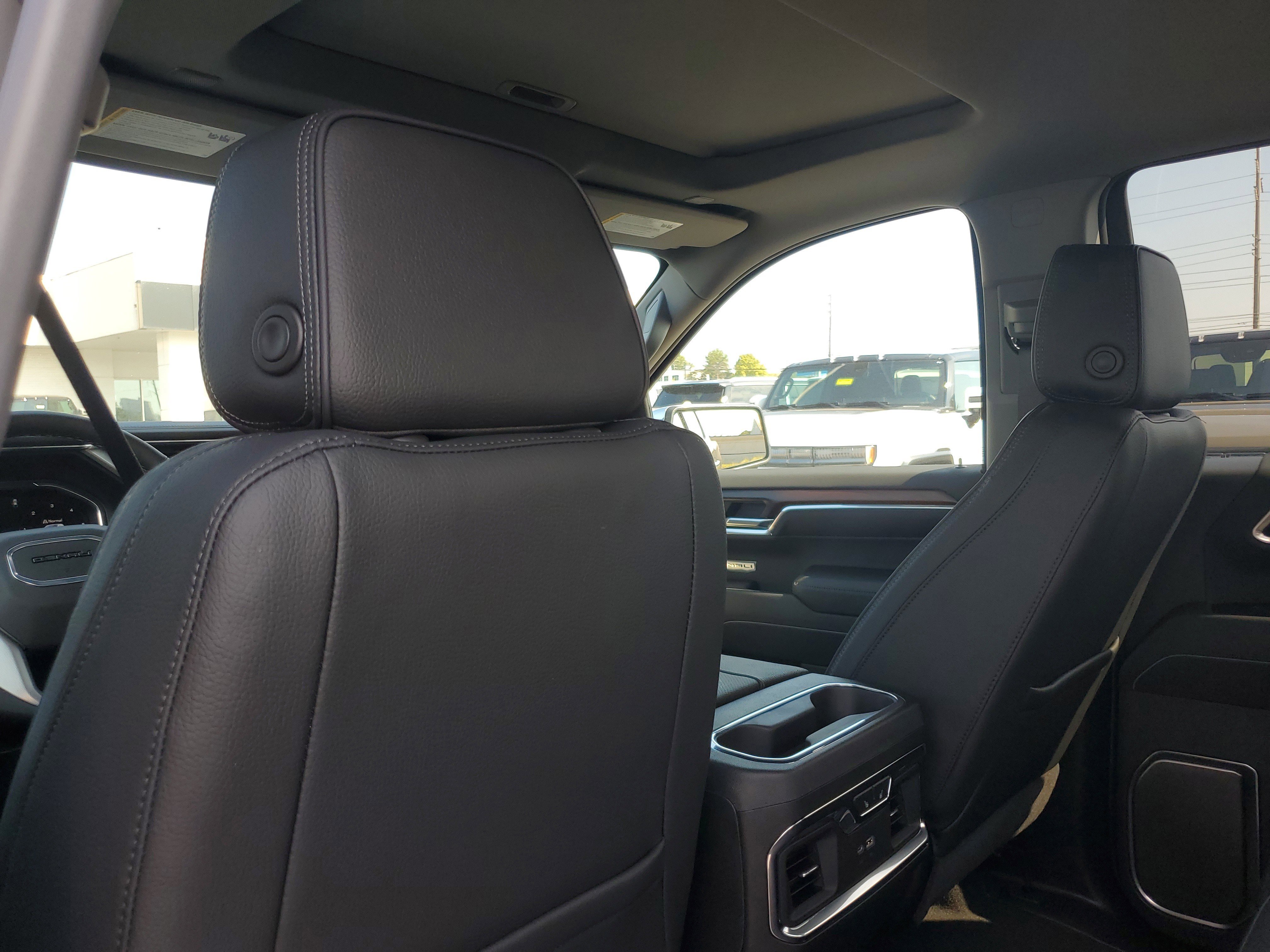 New 2026 GMC Sierra 1500 Denali image 9