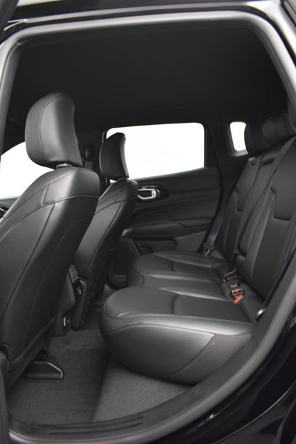New 2026 Jeep Compass Limited AWD/4WD image 8