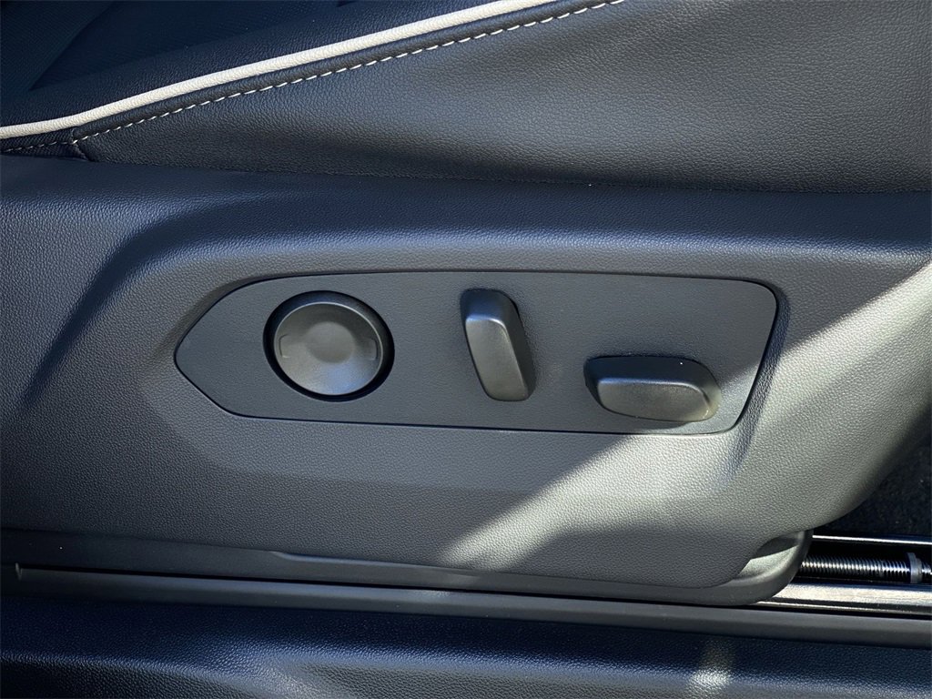 New 2026 GMC Yukon Elevation image 45