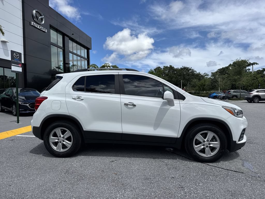 Used 2019 Chevrolet Trax LT w/ LT Convenience Package FWD image 23