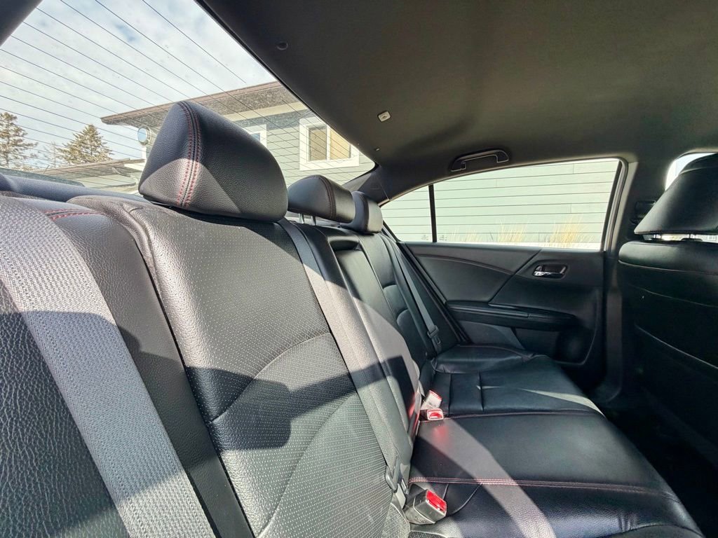 Used 2017 Honda Accord Sport Special Edition image 15