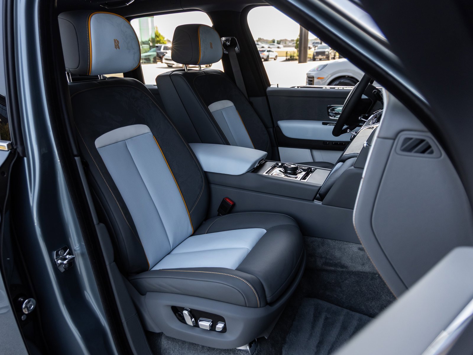 New 2026 Rolls-Royce Cullinan image 55