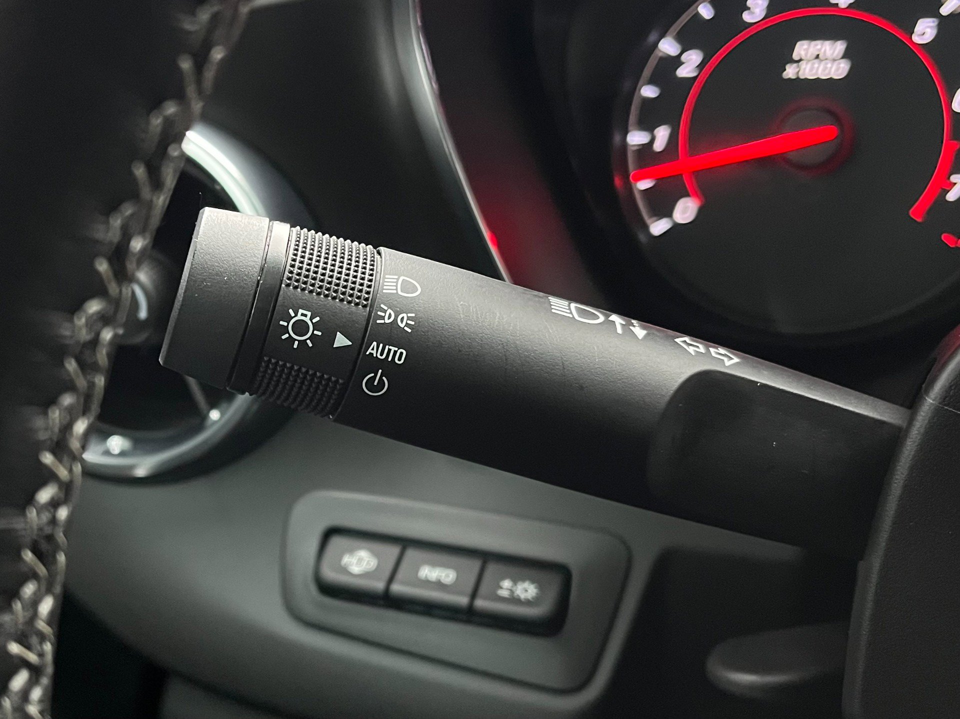 Used 2018 Chevrolet Camaro SS image 31