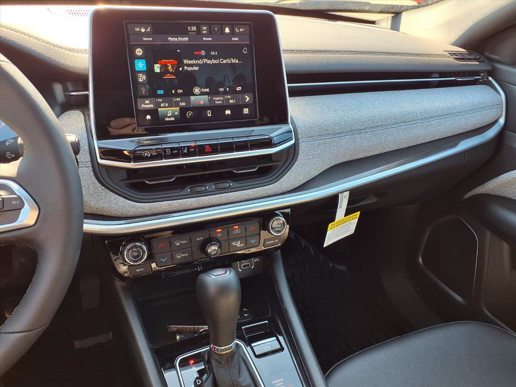 New 2025 Jeep Compass Latitude w/ Convenience Group image 6