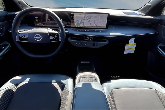 New 2026 Nissan Leaf Platinum+ w/ Floor Mat Package (Platinum+) FWD image 5