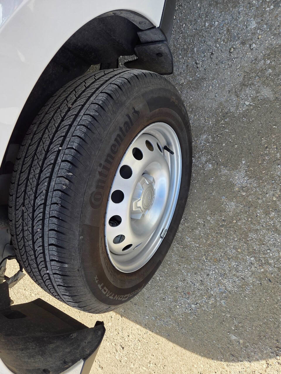 Used 2025 Ford Maverick XL w/ Equipment Group 102A image 16