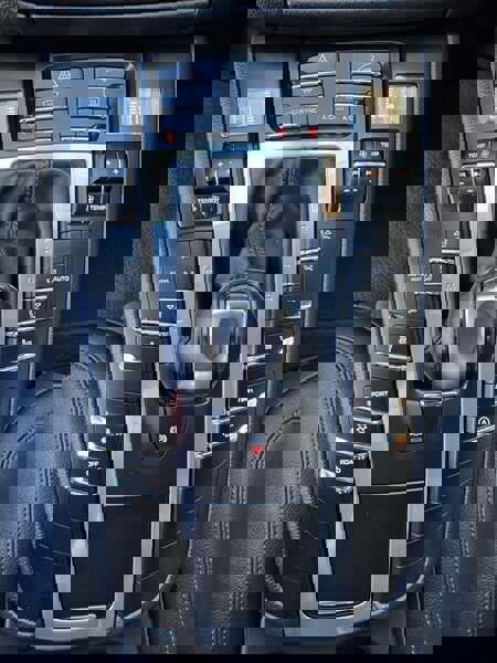 Used 2021 Porsche Macan image 37