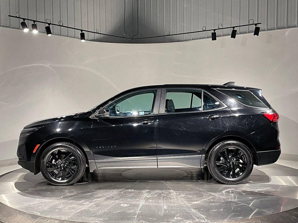 Used 2023 Chevrolet Equinox LS w/ Midnight Edition image 14