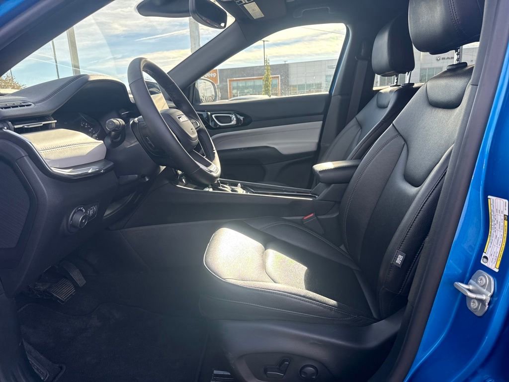 Used 2024 Jeep Compass Limited image 24