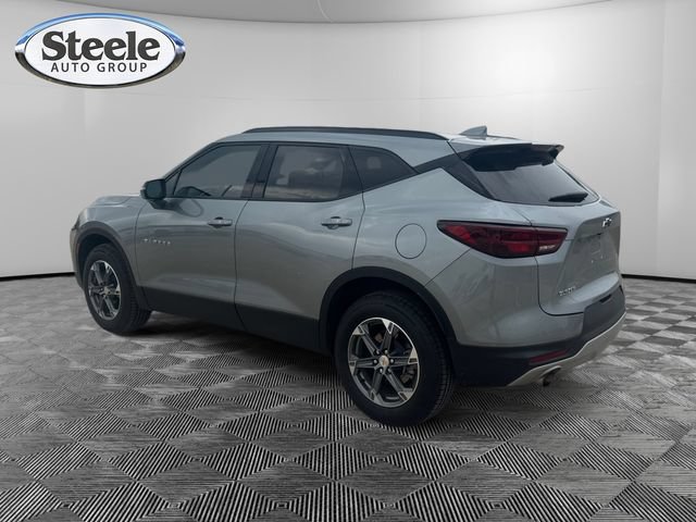 Used 2024 Chevrolet Blazer LT FWD image 3