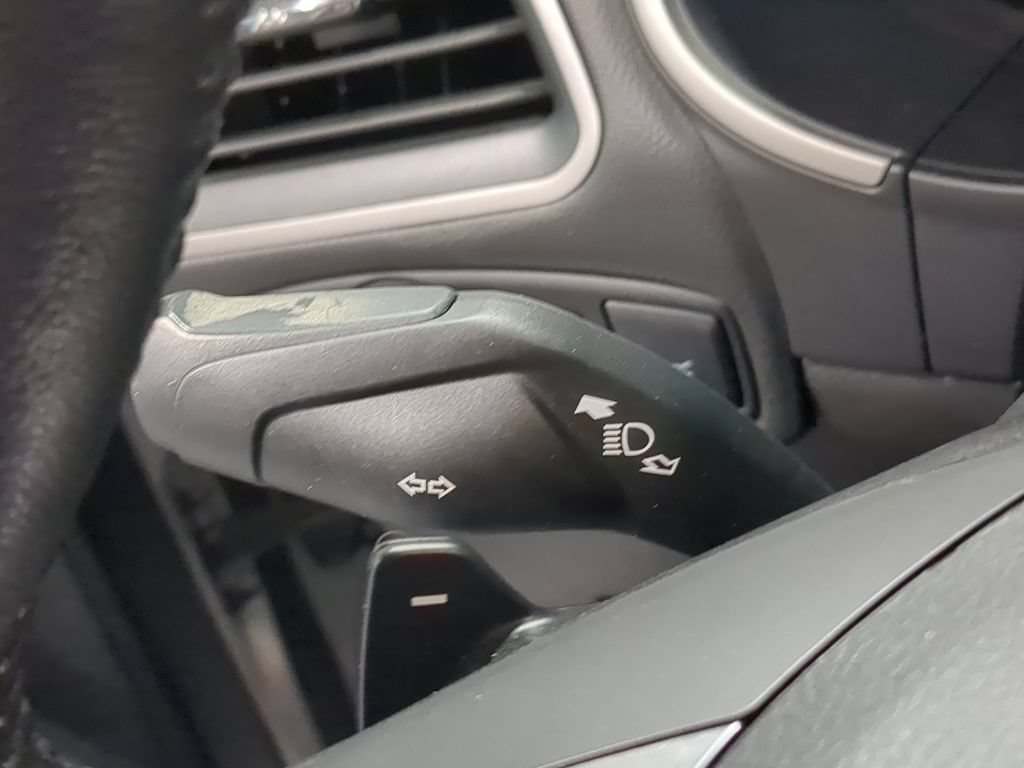 Used 2018 Ford Edge SEL w/ Equipment Group 201A AWD/4WD image 31