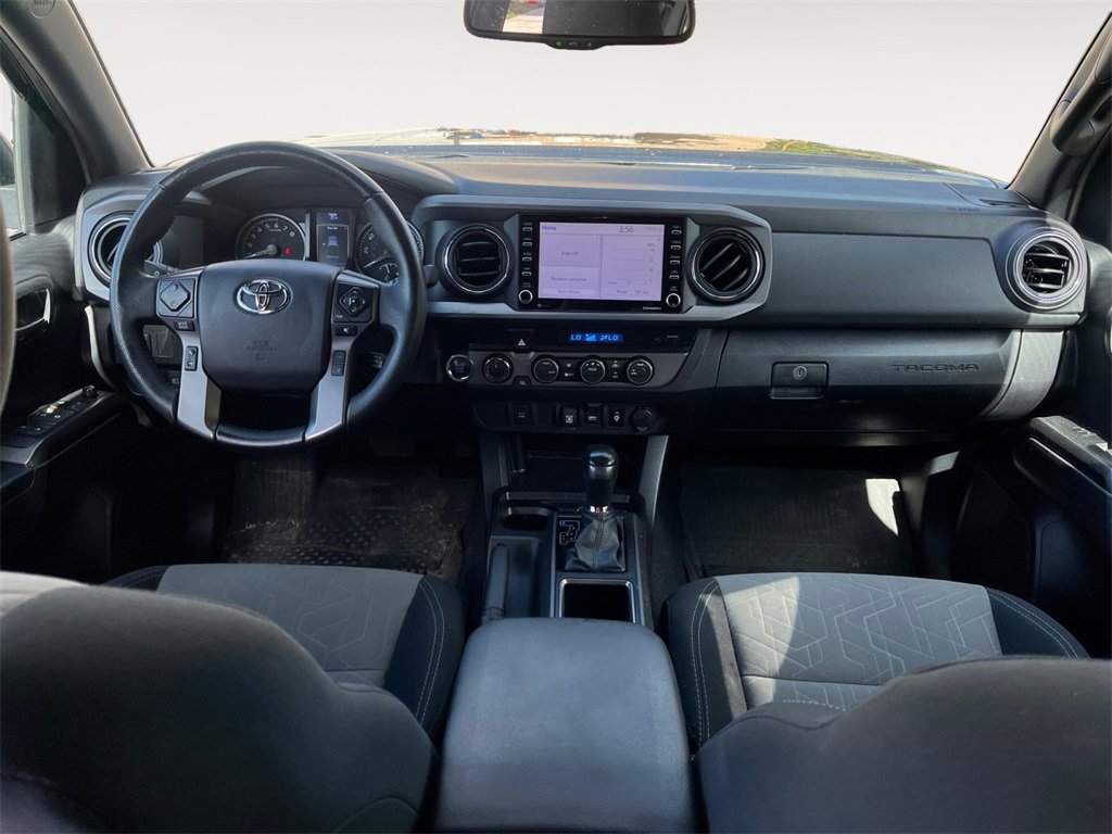 Used 2022 Toyota Tacoma TRD Off-Road image 10