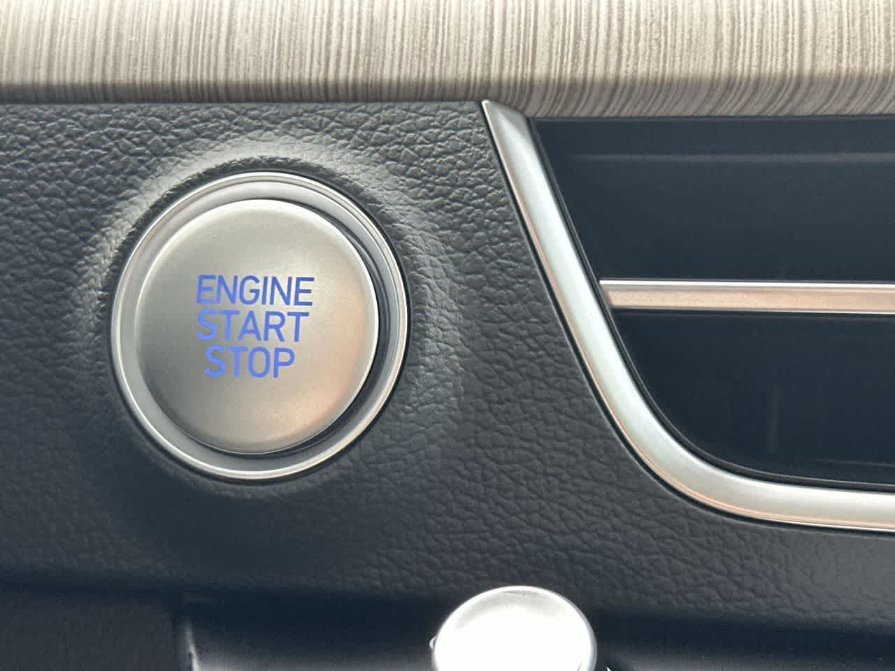 New 2025 Hyundai Sonata SEL FWD image 17