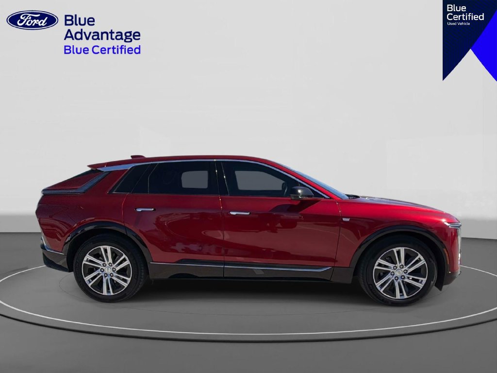 Used 2024 Cadillac Lyriq Tech RWD image 5