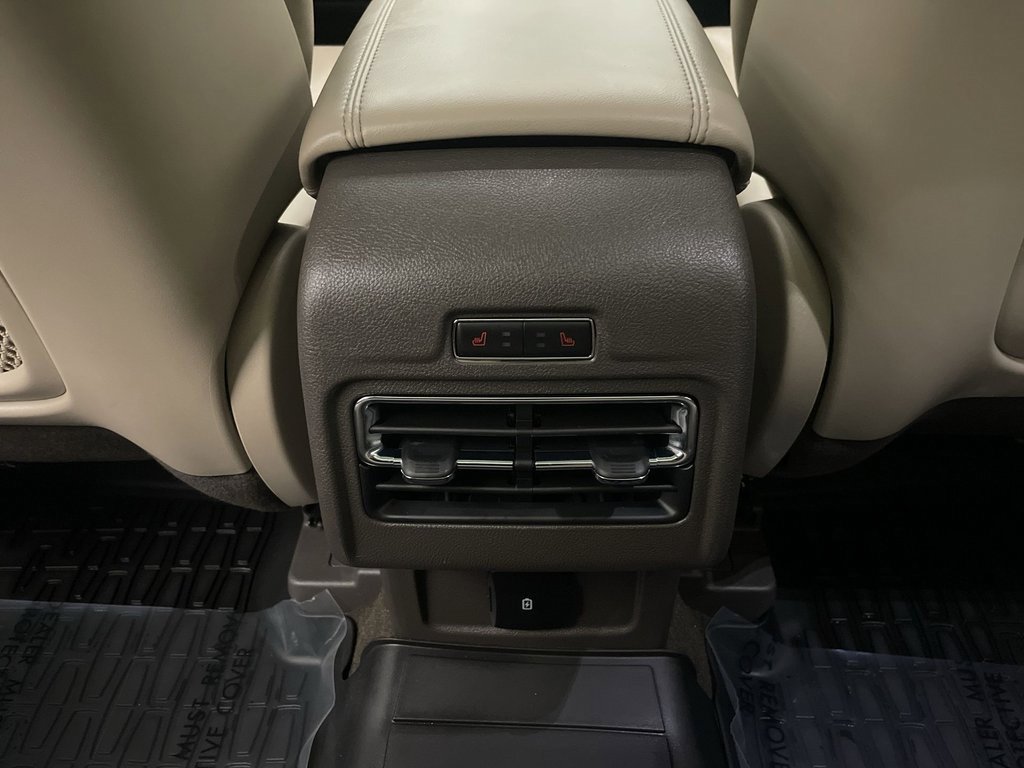 Used 2022 Lincoln Corsair Reserve w/ Equipment Group 201A image 16