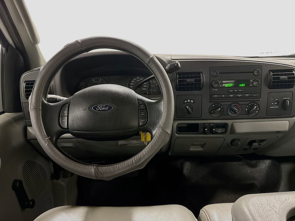 Used 2005 Ford F250 XL image 23