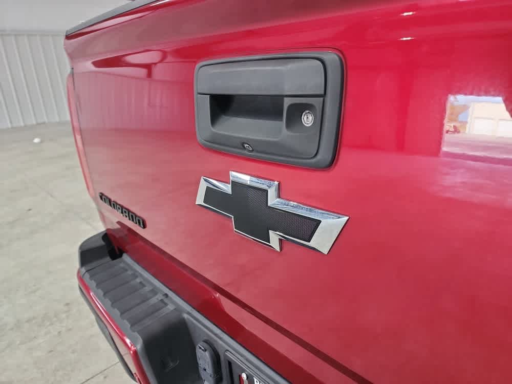 Used 2020 Chevrolet Colorado LT w/ Colorado RST Special Edition image 14