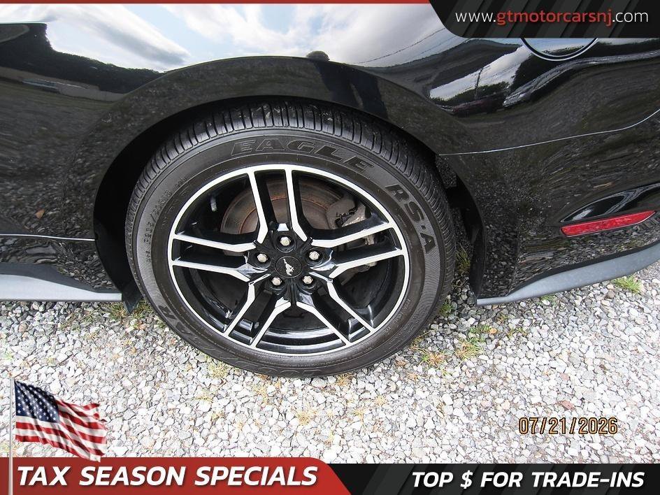 Used 2021 Ford Mustang Premium RWD image 8