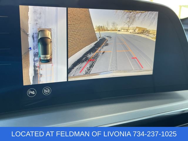 Used 2024 Cadillac Lyriq Luxury image 14