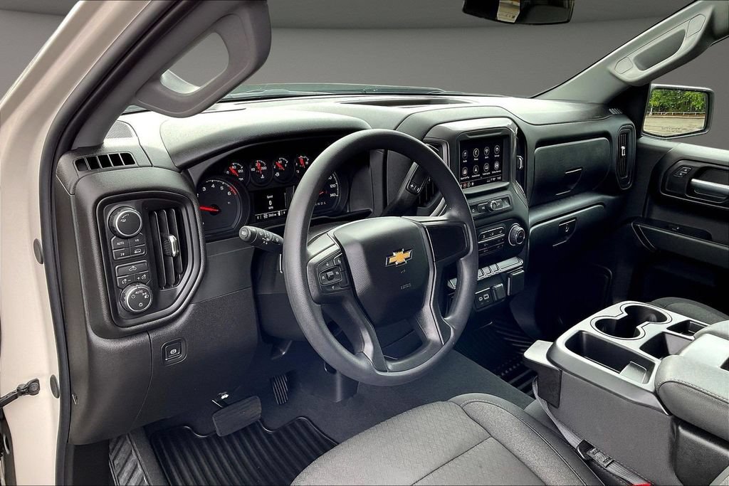 Used 2026 Chevrolet Silverado 1500 Custom AWD/4WD image 21