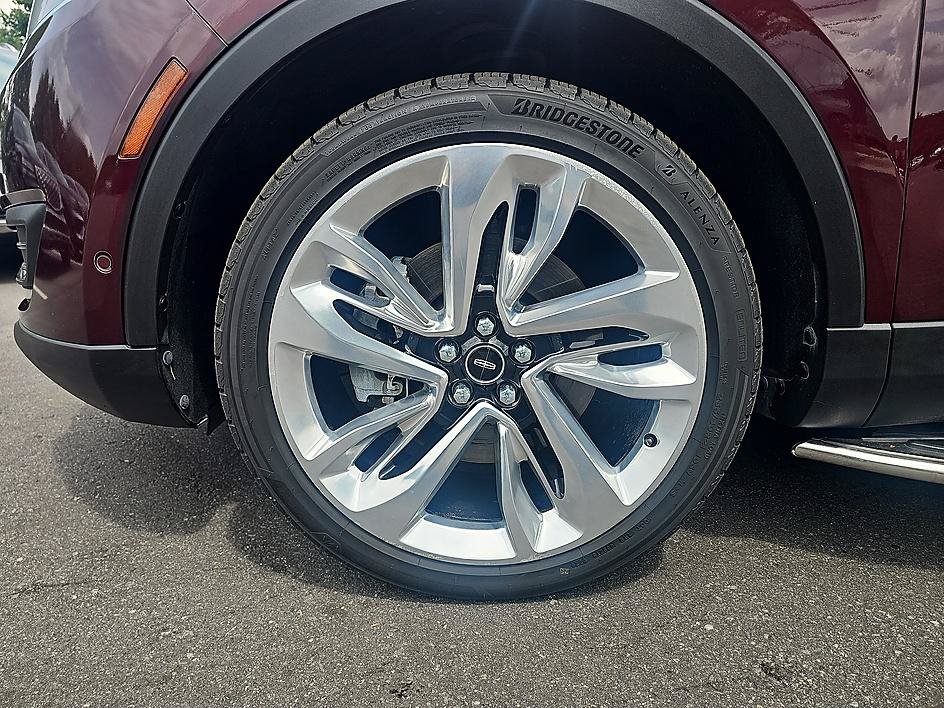 Used 2017 Lincoln MKX Black Label w/ Driver Assistance Package FWD image 10