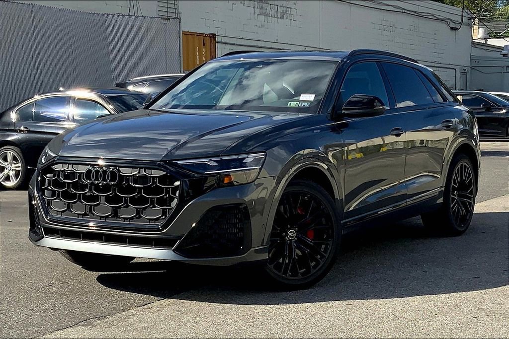 New 2025 Audi SQ8 Premium Plus image 2