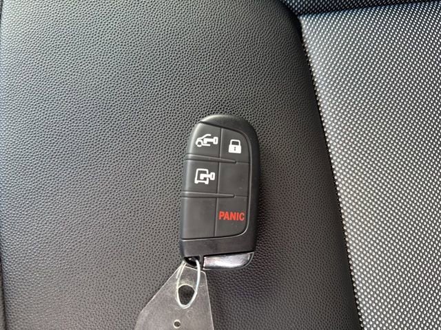 Used 2025 RAM ProMaster 3500 w/ Convenience Group image 24