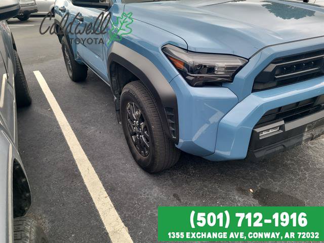 Used 2025 Toyota 4Runner SR5 AWD/4WD image 4