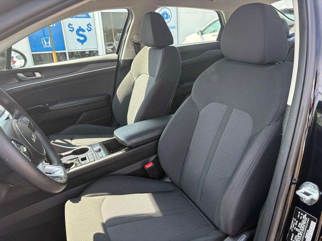 Used 2023 Kia K5 LXS image 9