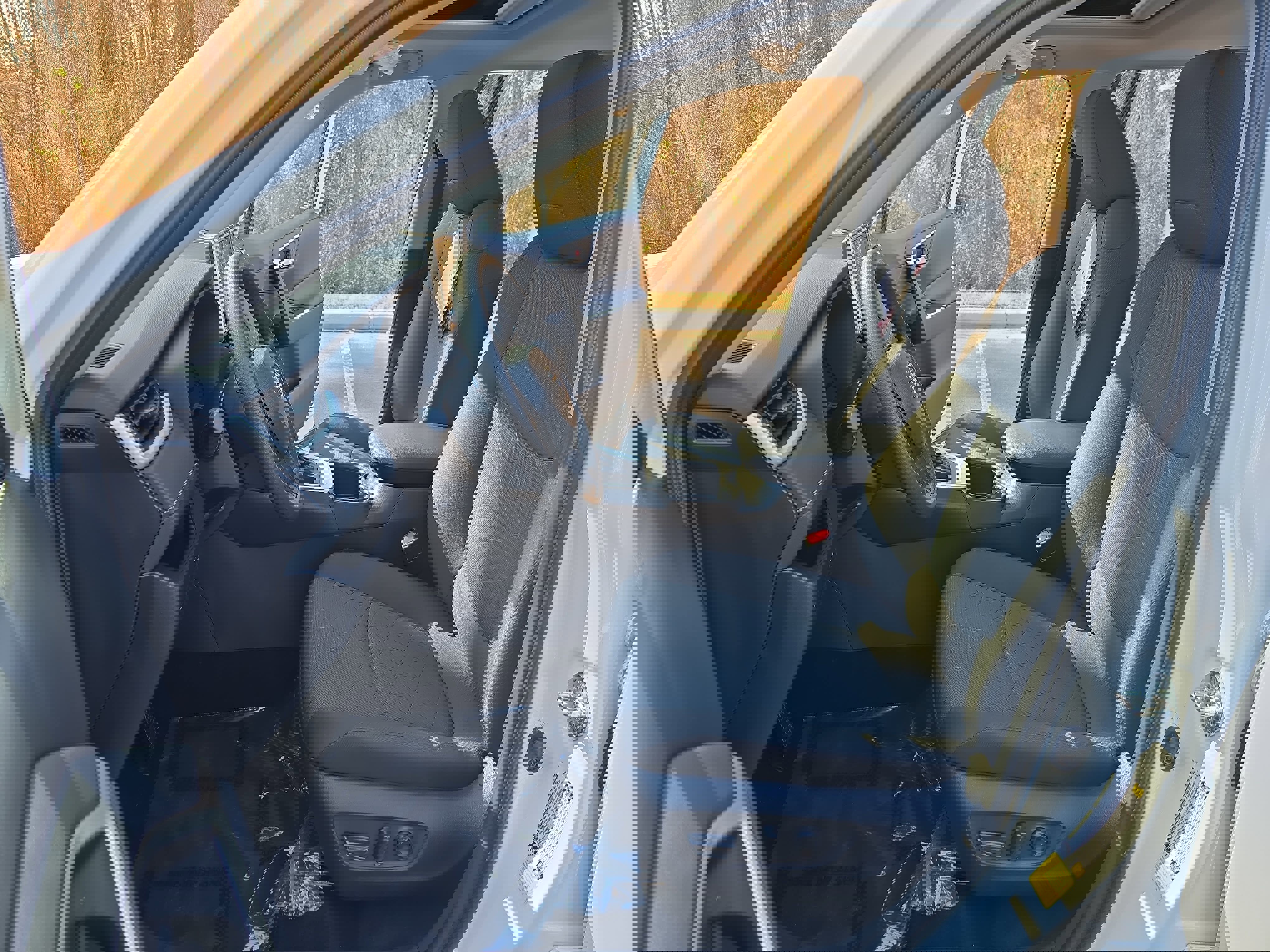 Used 2025 Toyota RAV4 XLE w/ Convenience Package image 15